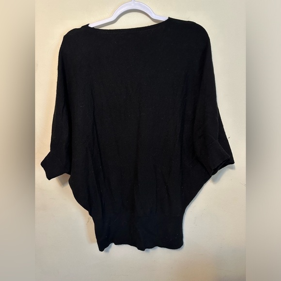 Vince Cashmere Batwing Sweater Size XS‎ Style 72141 - Picture 4 of 4